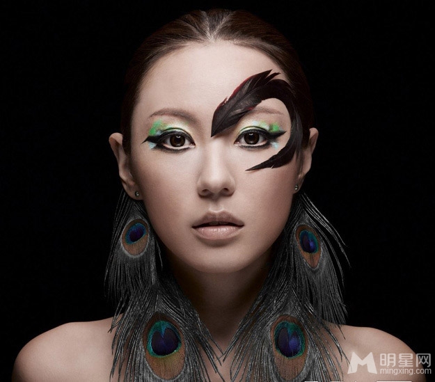 大S高圆圆 华人女星为动物全裸代言大盘点