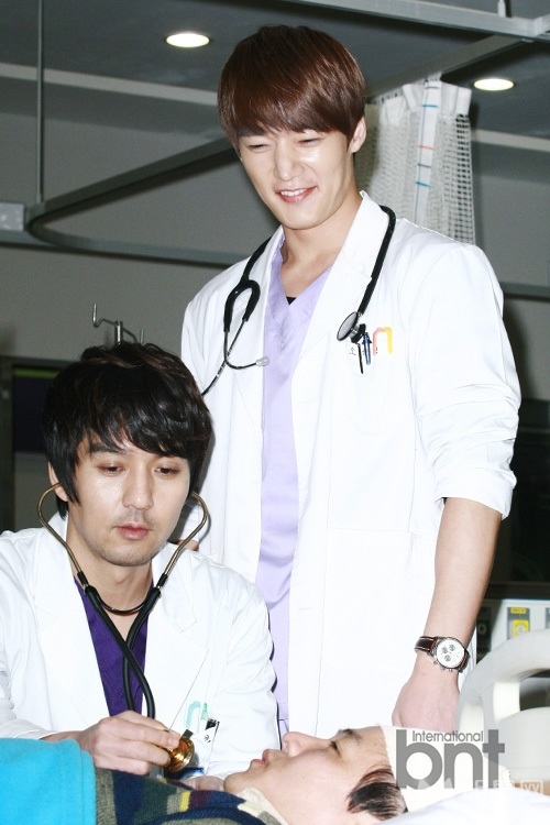 急诊男女最新花絮 宋智孝崔振赫默契搭档