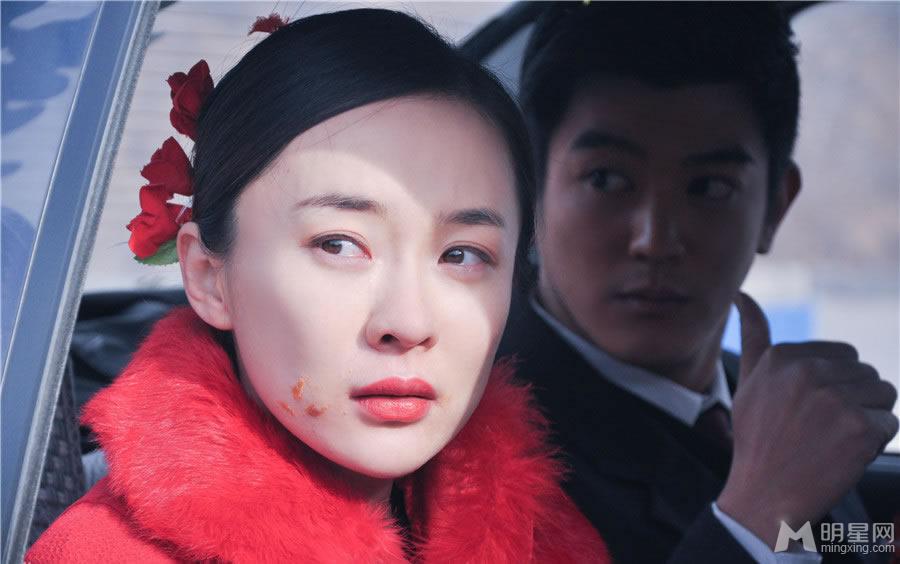 《草帽警察》霍思燕大婚剧照 虐心乡村爱情