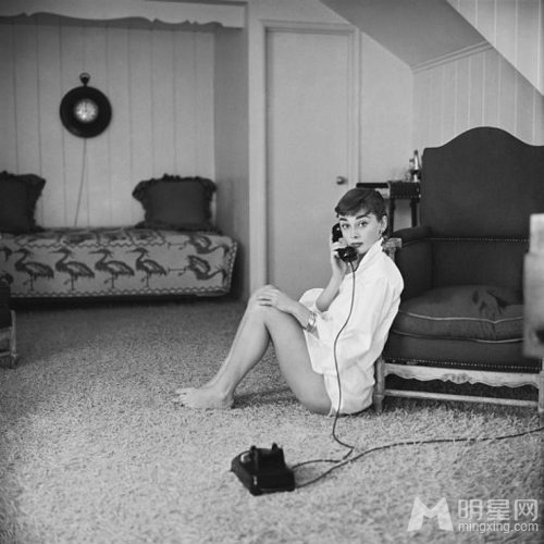 奥黛丽·赫本未公开生活照曝光 优雅迷人
