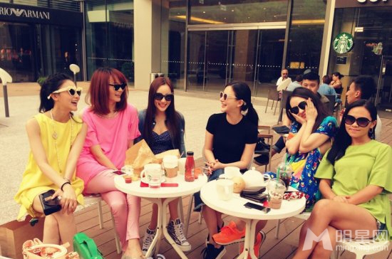 女星姐妹私照大放送 谁才是中国好闺蜜？