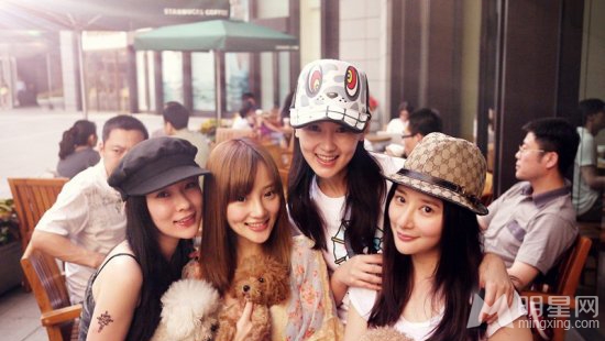 女星姐妹私照大放送 谁才是中国好闺蜜？