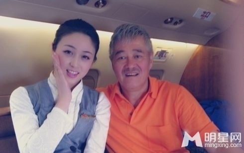 空姐与明星合影大集锦 明星素颜被抓拍