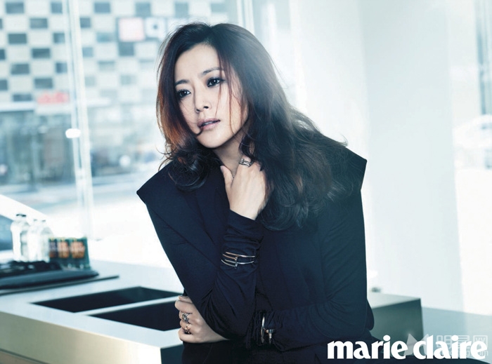 金喜善登marie claire11月号封面