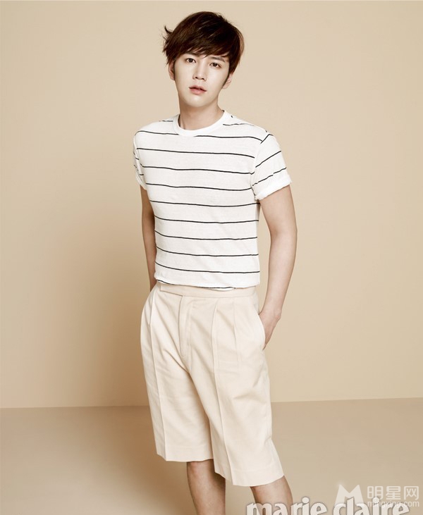 张根硕时尚写真 春日暖男展魅力