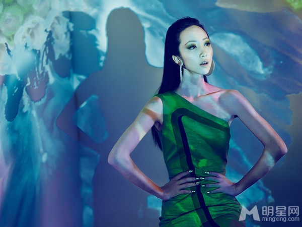 韩雪奇幻色彩写真大片 优雅时尚尽显个人魅力