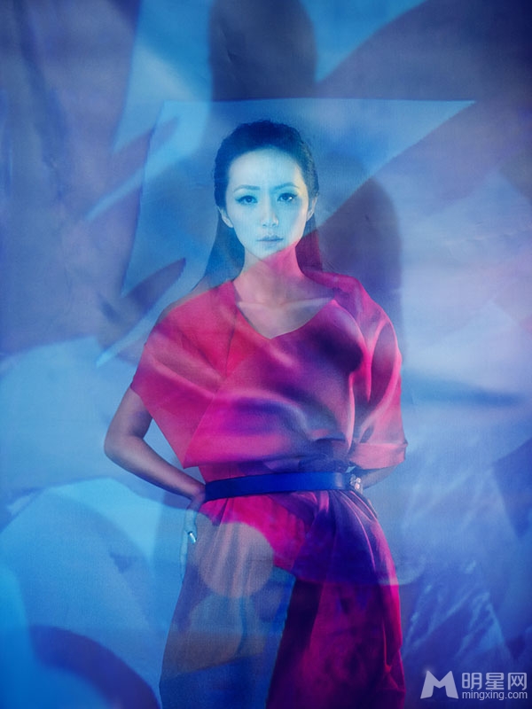 韩雪奇幻色彩写真大片 优雅时尚尽显个人魅力