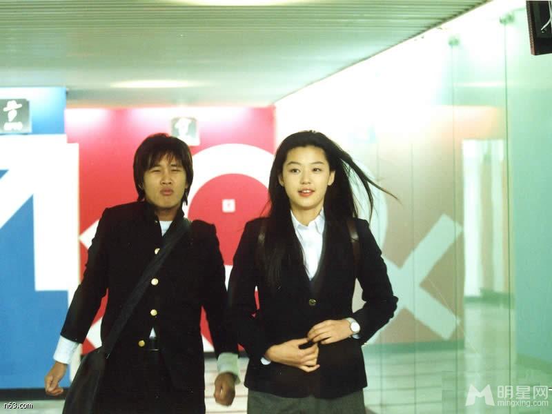 《我的野蛮女友》 剧照 全智贤车太贤影视剧照