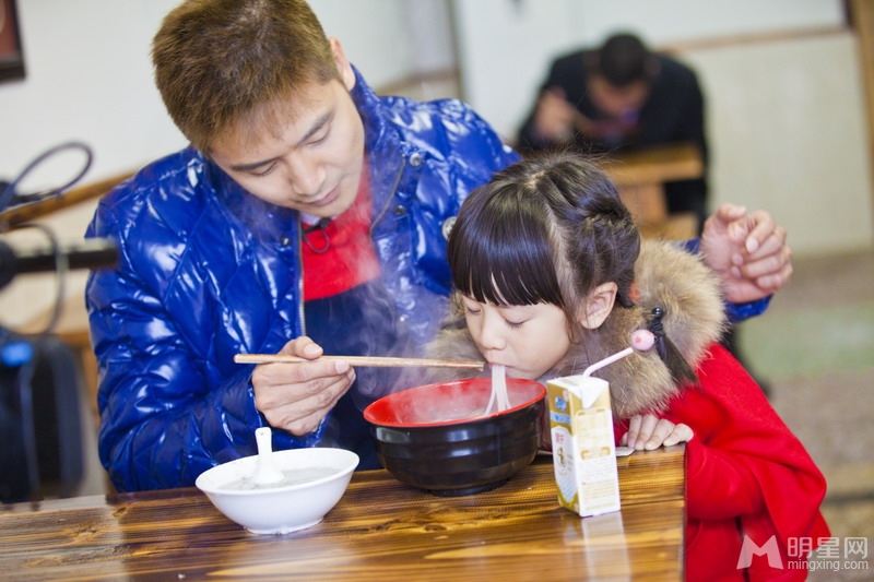 爸爸去哪儿第九期全纪录 调换父子见真情