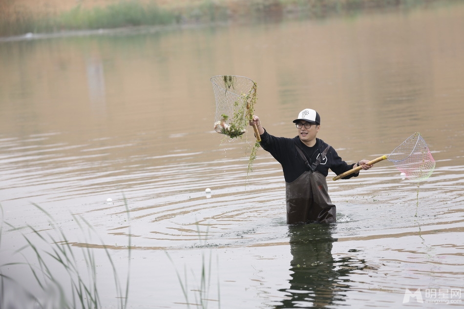 爸爸去哪儿五位帅气奶爸变身渔夫组图