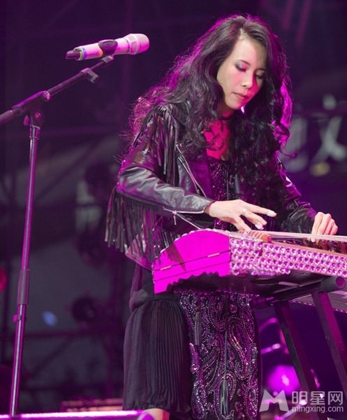 金曲天后莫文蔚上海爵士处女秀