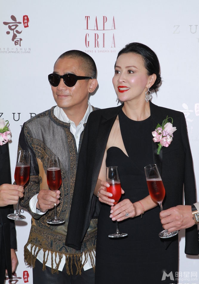 梁朝伟刘嘉玲恩爱现身 粉碎因周迅介入不和传闻