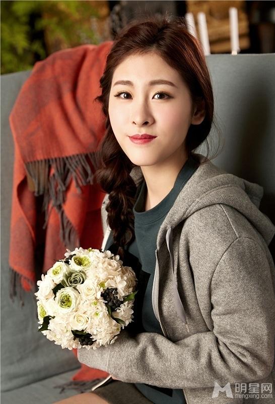 单身勿点 明星情人节写真大比拼