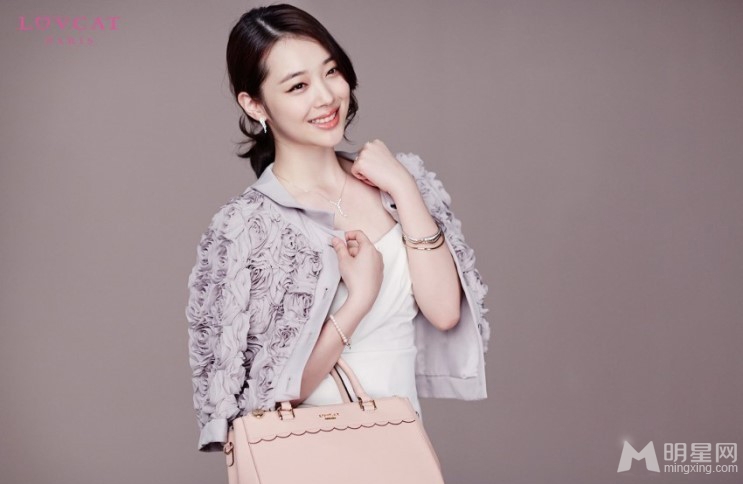 韩团f(x)时尚品牌写真 清新甜美淑女范