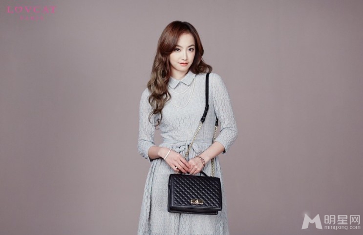 韩团f(x)时尚品牌写真 清新甜美淑女范