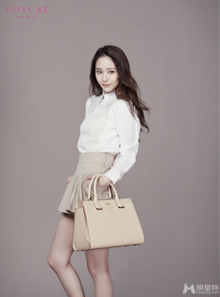韩团f(x)时尚品牌写真 清新甜美淑女范