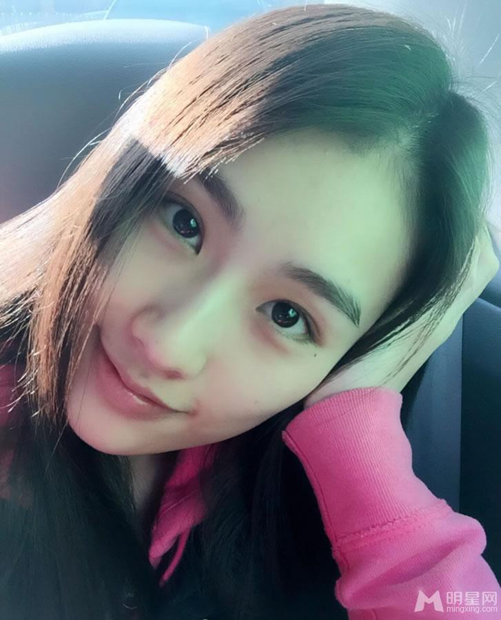 杨子新欢王婉中美艳生活照 黄圣依翻版成热议