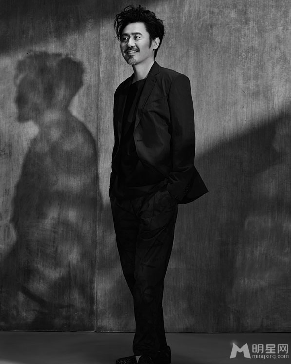 吴秀波文艺写真曝光 萌叔魅力四射