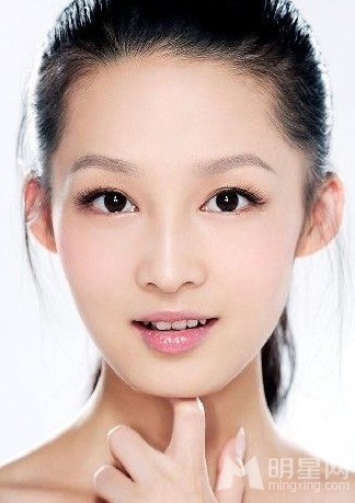 杨幂袁姗姗古力娜扎女星五官PK吐槽