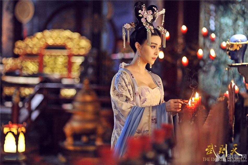 范冰冰武则天全新剧照 武媚娘优雅华美