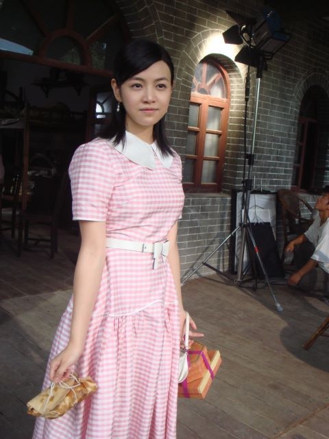 陈妍希《镜海风云》的幕后剧照