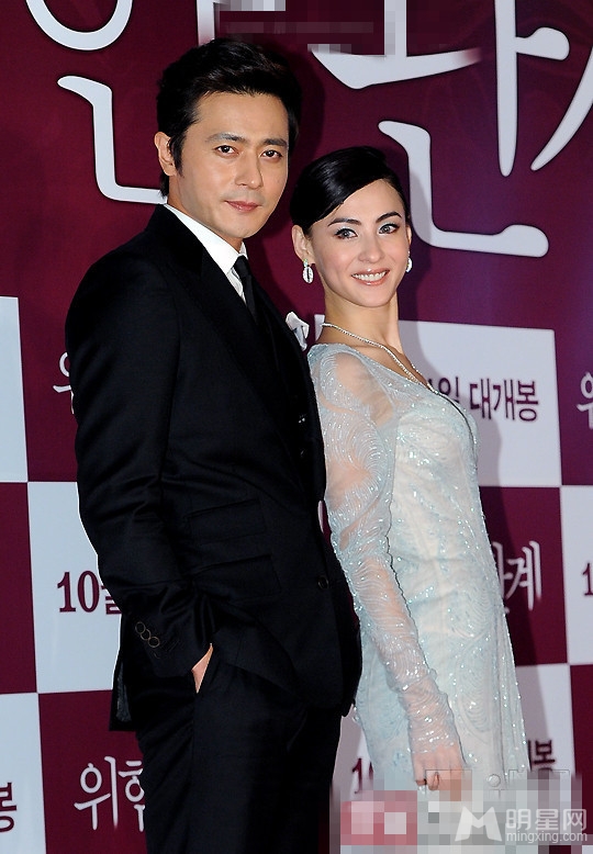 危险关系韩国首映 张柏芝盛装亮相抢风头