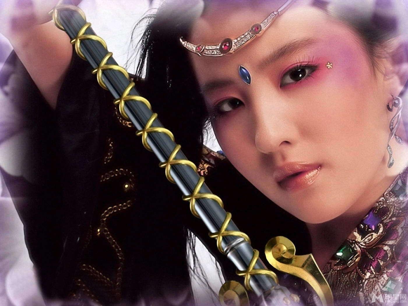 刘亦菲变身武侠少女 魅力性感古装写真