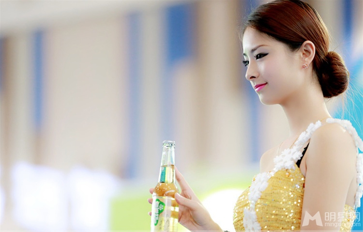 中国酒类博览会酒展模特随拍 惊现小刘亦菲