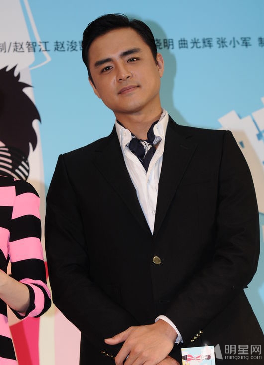 孙俪短裙亮相辣妈正传发布会 尽显辣妈风采