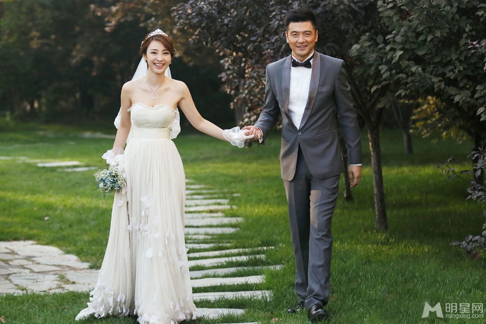 柳岩咱们结婚吧披婚纱 黄金剩女终觅幸福