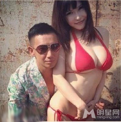 蔡卓妍3D豪情客串AV女优  杜汶泽享艳福