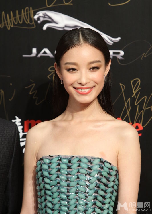 倪妮袁姗姗 众女星时尚盛典争奇斗艳