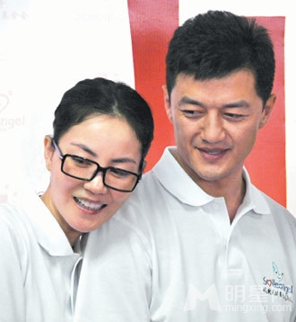 王菲李亚鹏协议离婚 图集盘点以往恩爱瞬间