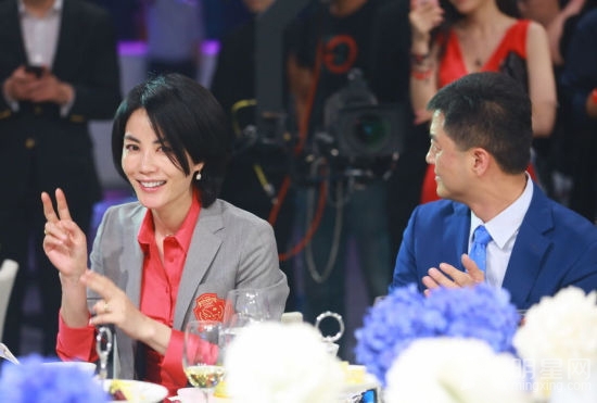 王菲李亚鹏协议离婚 图集盘点以往恩爱瞬间