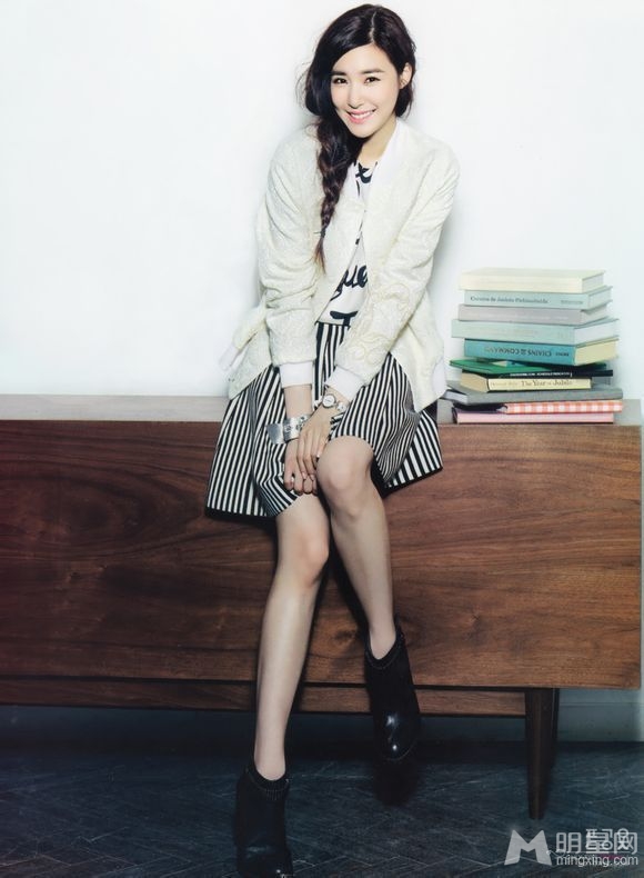 少女时代tiffanyVogueGirl9月画报