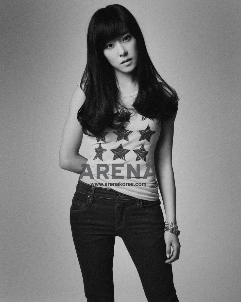 少女时代时尚杂志ARENA摄影  青涩动人魅力爆发