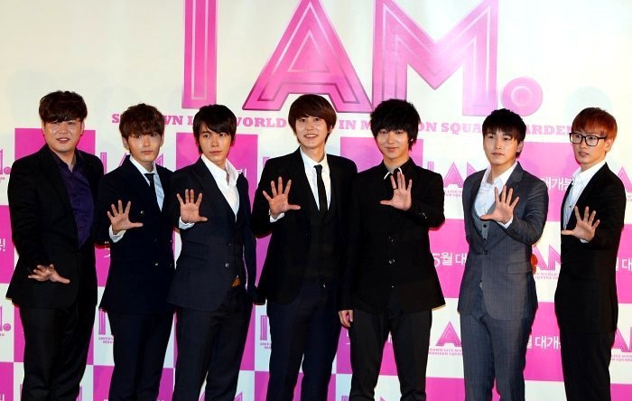SJ少女时代f(x)等明星出席S.M.公司纪录片首尔首映