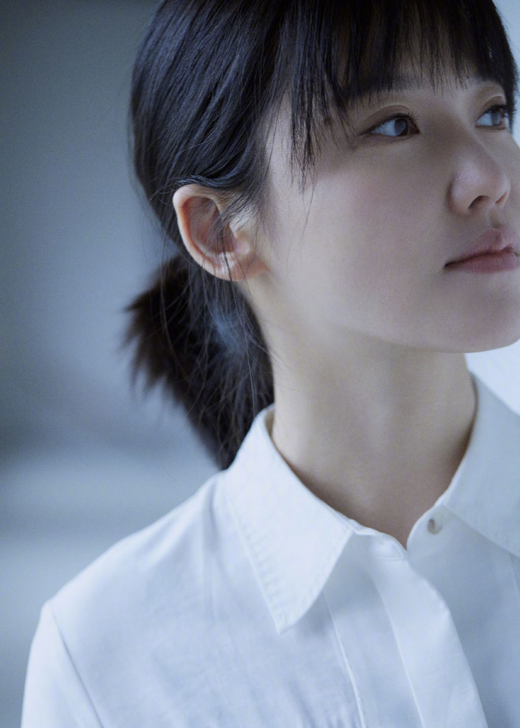 杨子姗《摩天大楼》角色海报图片