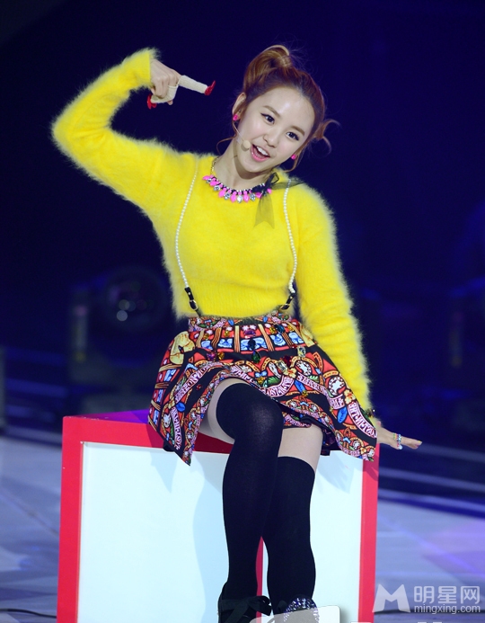 Miss A与FTIsland等助阵The Show