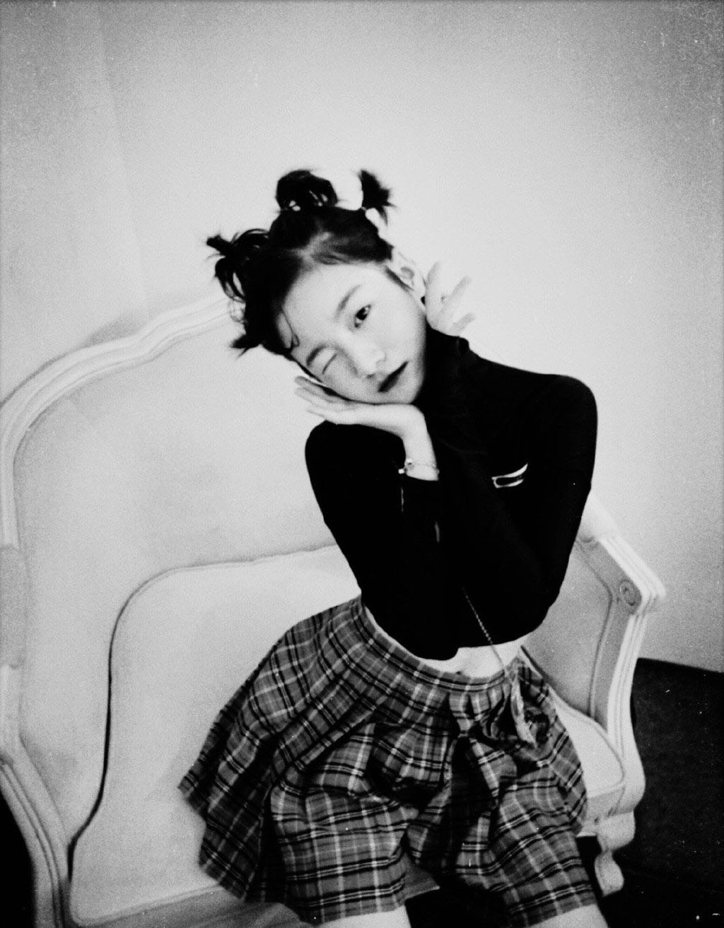 李庚希复古个性写真图片