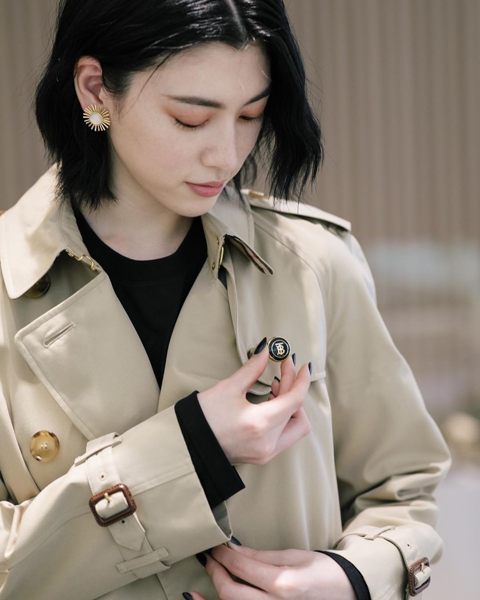 三吉彩花最新动态图片