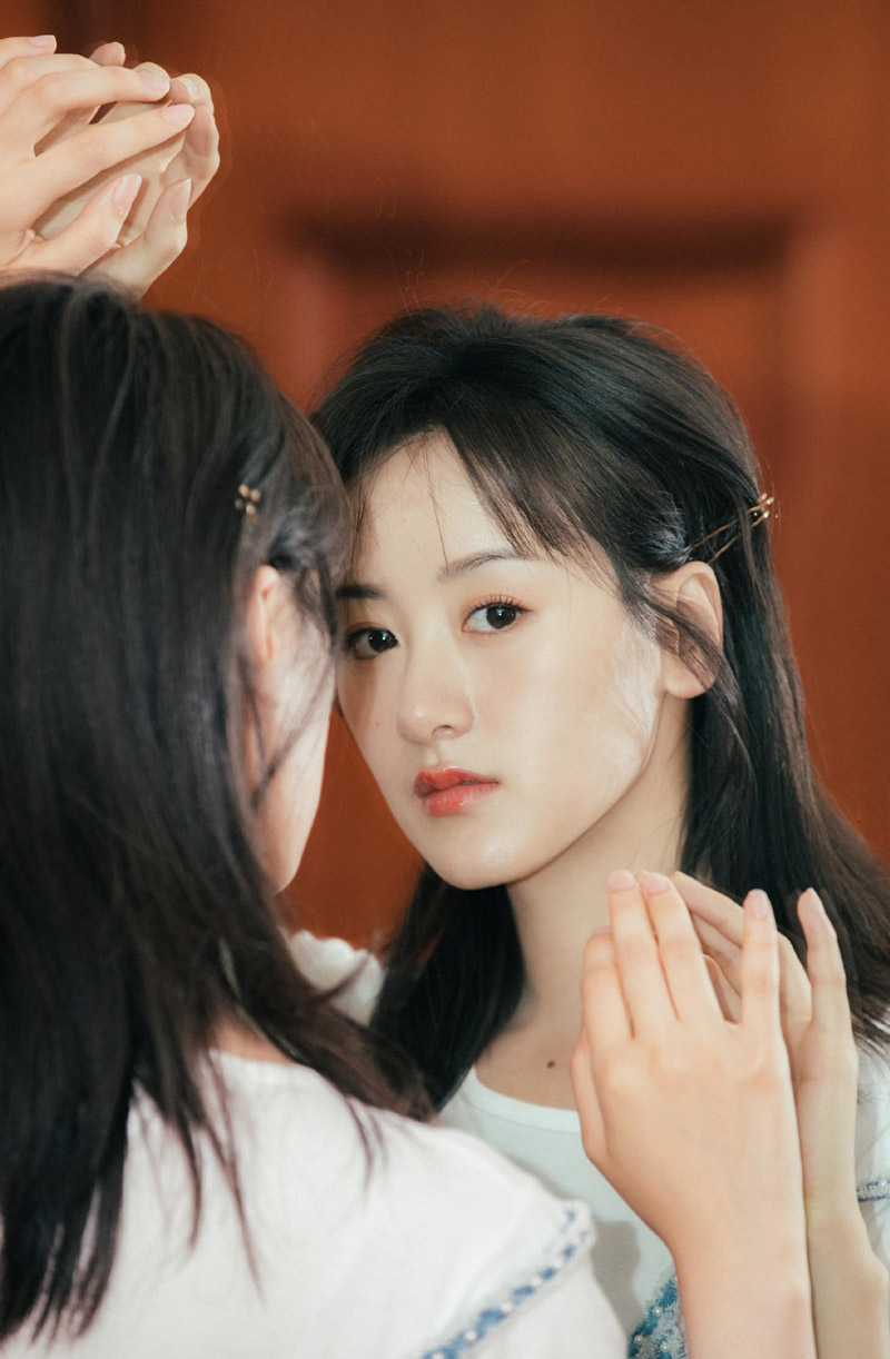 袁冰妍清新温婉写真图片