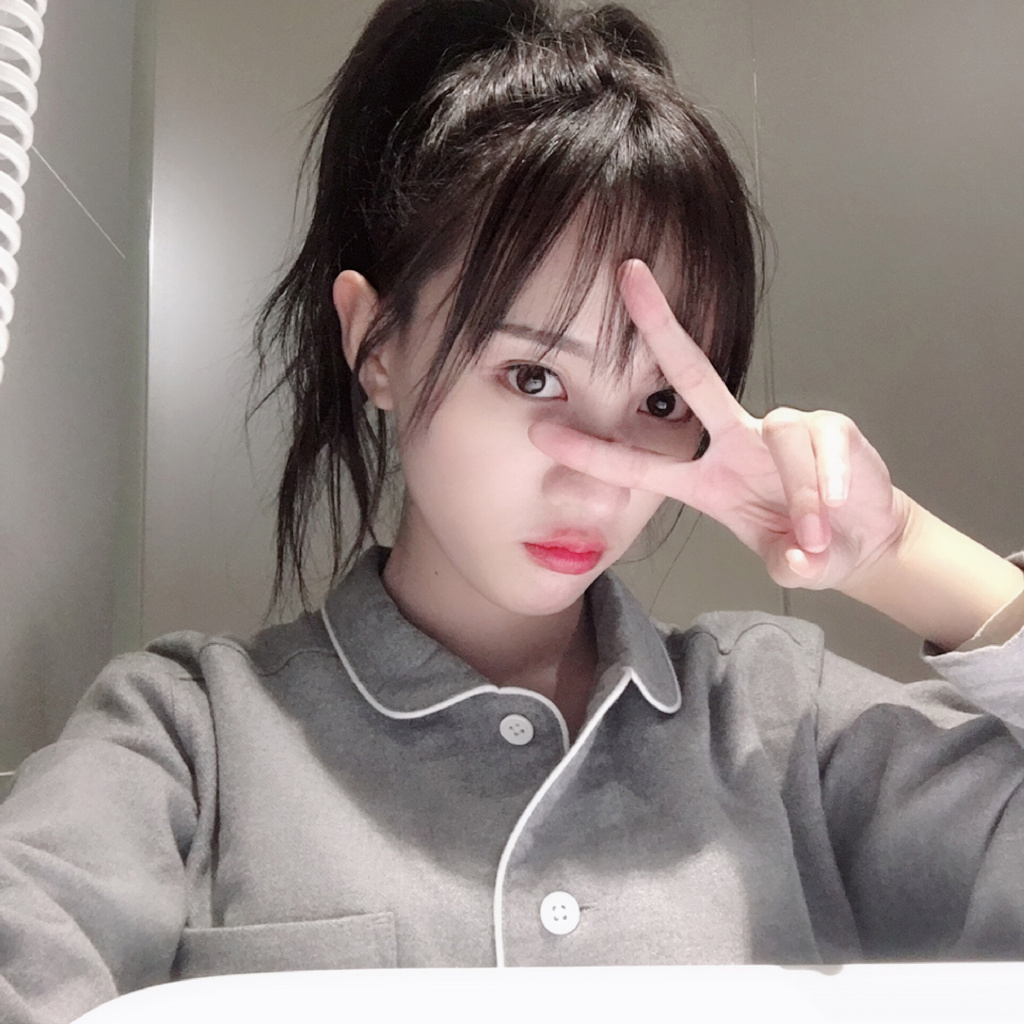 SNH48黄婷婷清新甜美写真图片