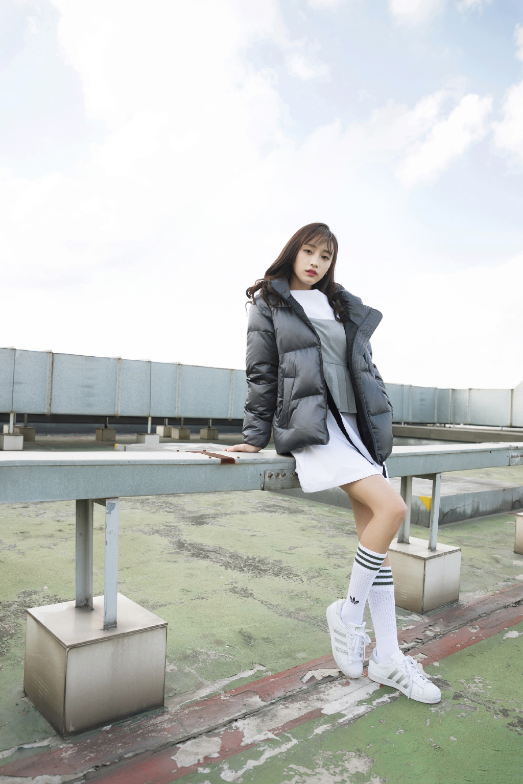 SNH48黄婷婷清新甜美写真图片