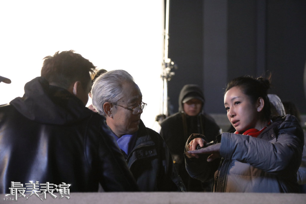 秦海璐《最美表演》工作照图片