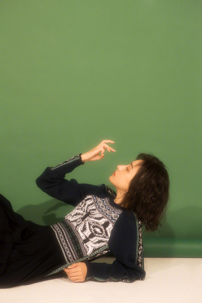 姜梓新图片 姜梓新百变时尚写真图片