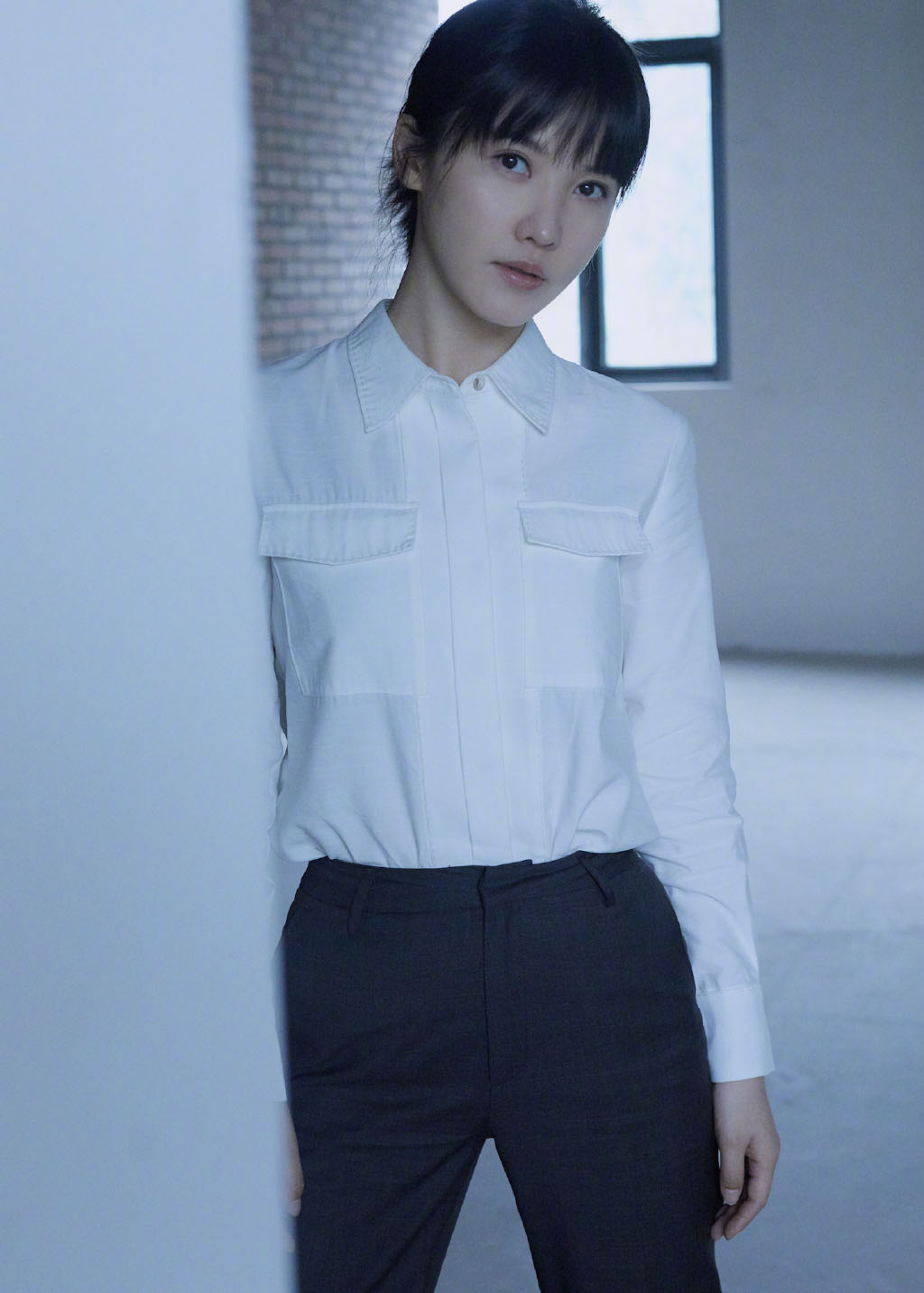 杨子姗《摩天大楼》角色海报图片