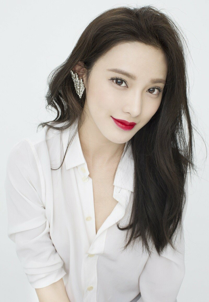 彭小苒图片 彭小苒率真知性写真图片