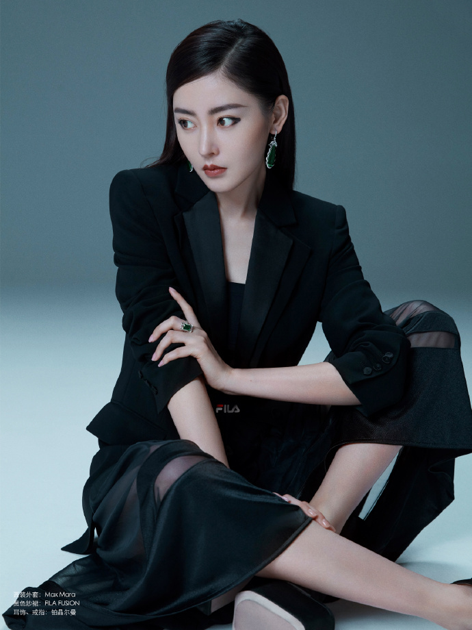 张天爱成熟优雅性感写真图片