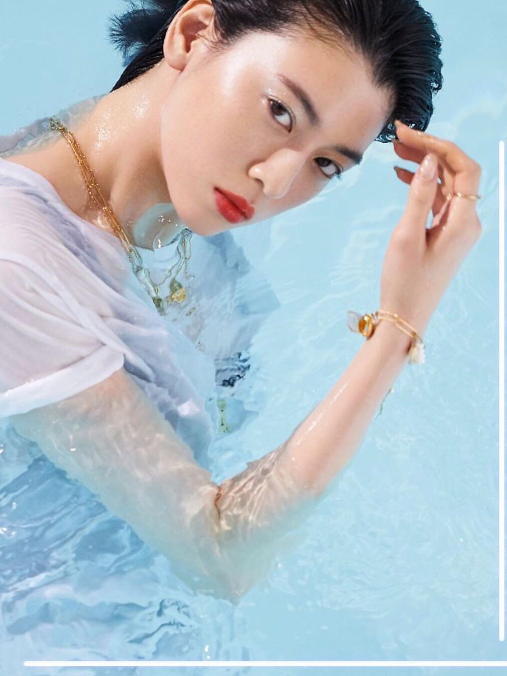 三吉彩花性感水中广告大片写真图片